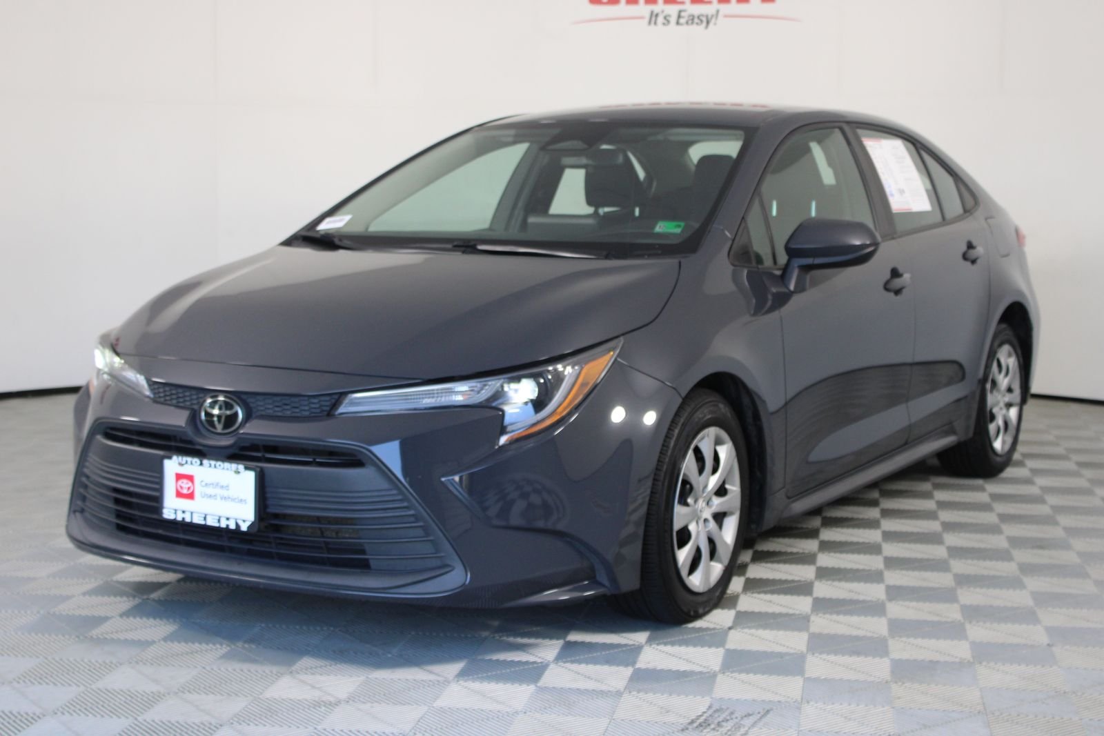 Used 2023 Gray Toyota LE image 3