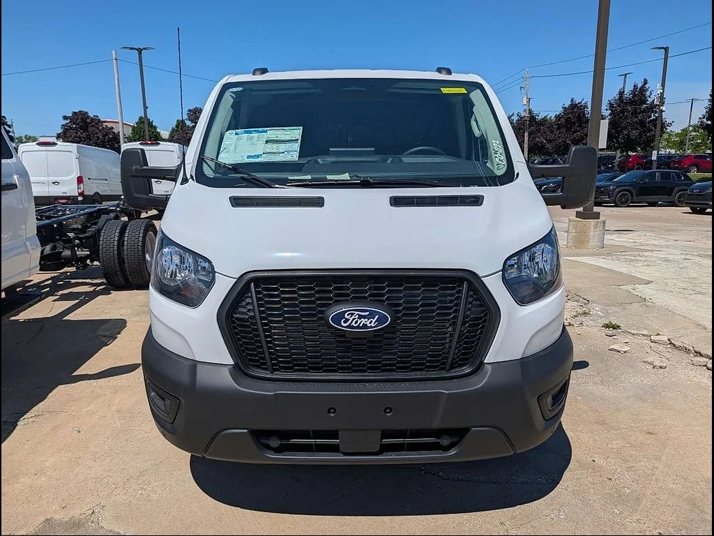 New 2026 Oxford White Ford Cargo Van image 2