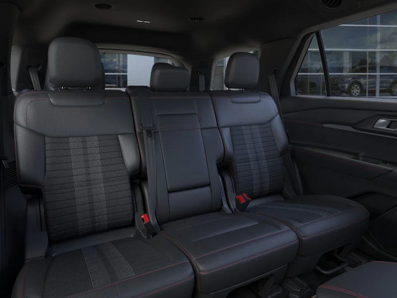 New 2026 Star White Metallic Tri-Coat Ford ST-Line image 11