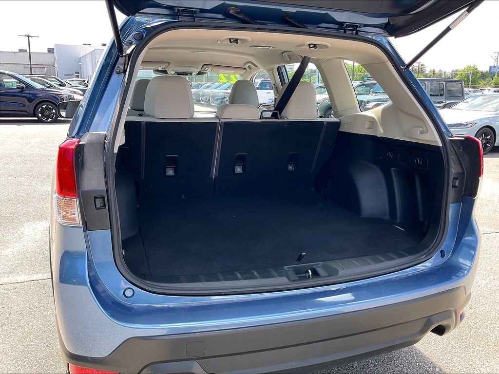 Used 2022 Horizon Blue Pearl Subaru Base image 31