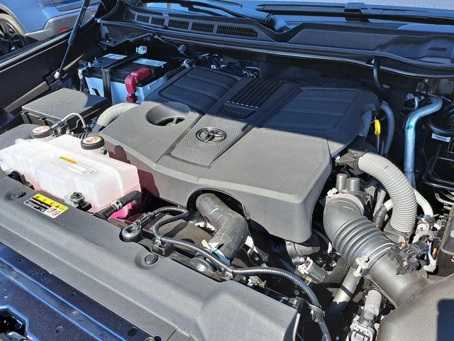 2026 Toyota Tundra Limited - Photo 16
