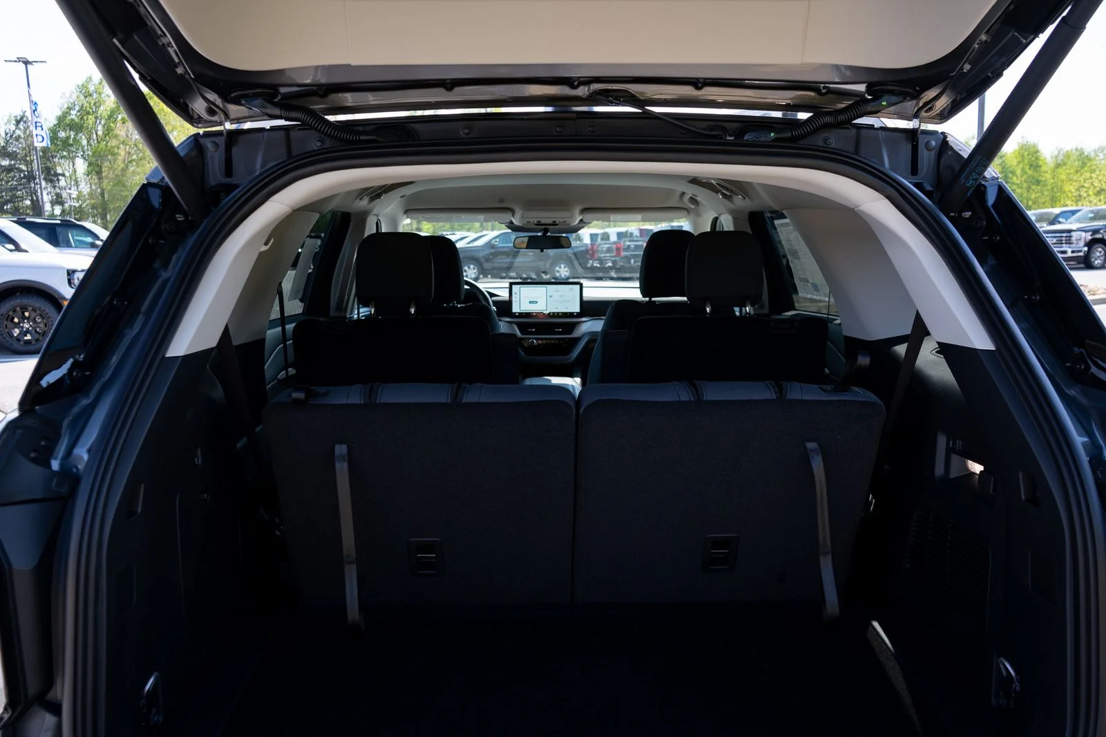 New 2026 Carbonized Gray Metallic Ford Active image 9