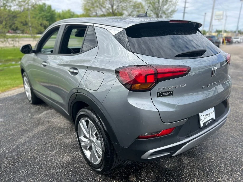 Used 2025 Gray Buick Preferred image 4