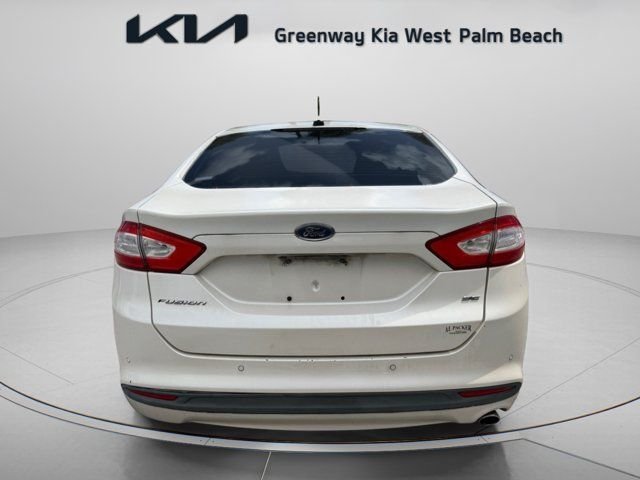 Used 2013 White Ford SE image 6