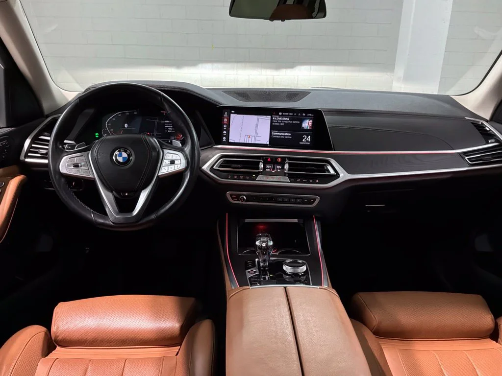 Used 2022 Jet Black BMW xDrive40i image 6