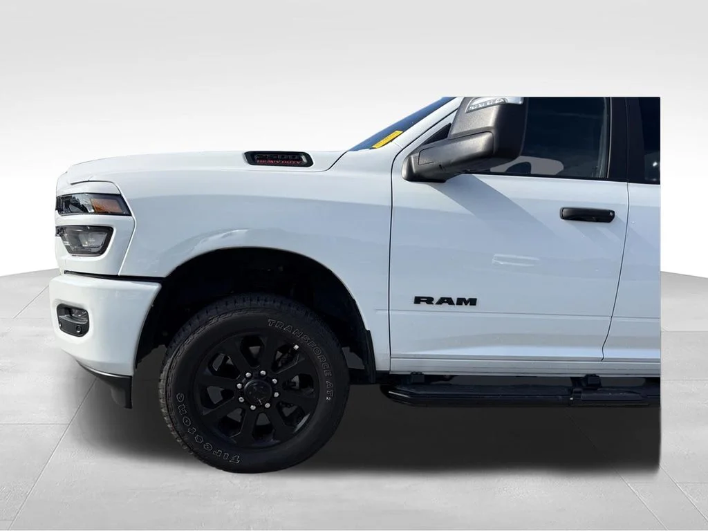 Used 2025 White Ram Big Horn image 23