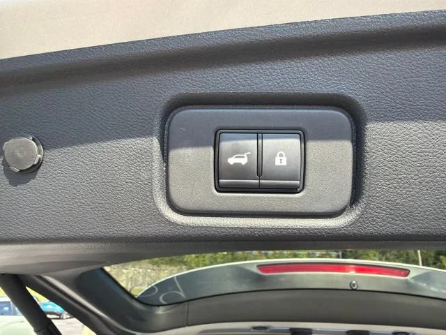 Used 2025 Silver Nissan SV image 22