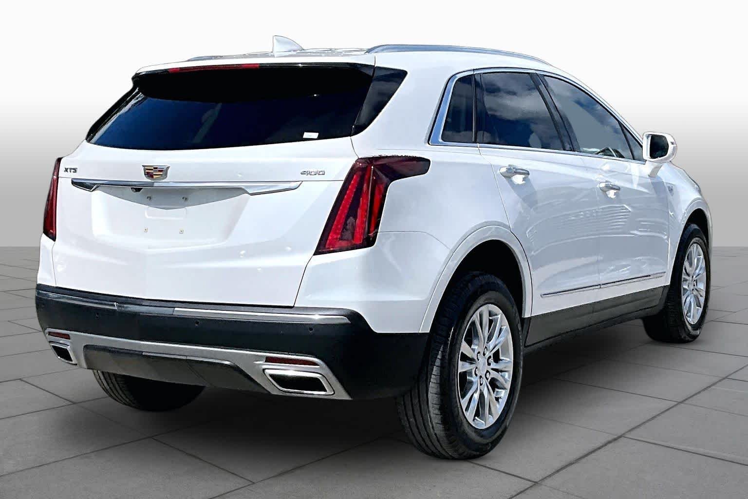 Used 2020 Crystal White Tricoat Cadillac Premium Luxury FWD image 13