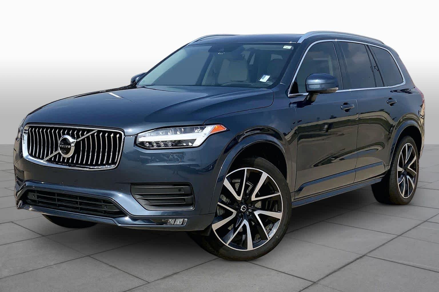 2022 Volvo XC90 T6 Momentum 6 Passenger AWD's photo