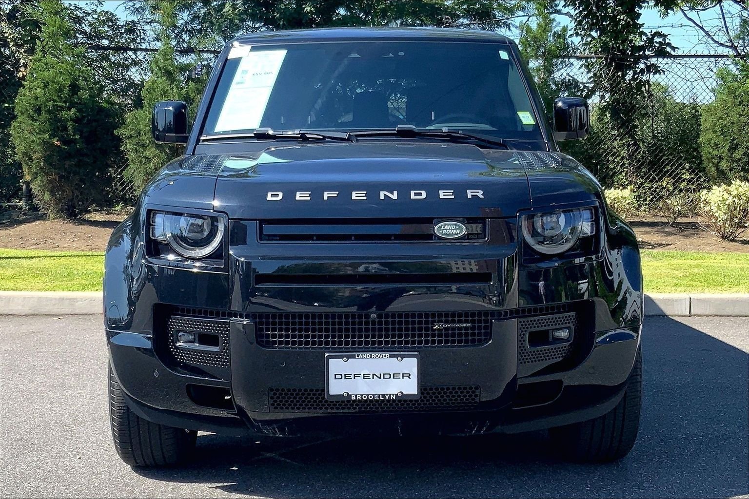 Used 2023 Santorini Black Metallic Land Rover X-Dynamic SE image 3