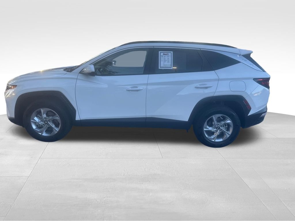 Used 2024 White Hyundai SEL image 5
