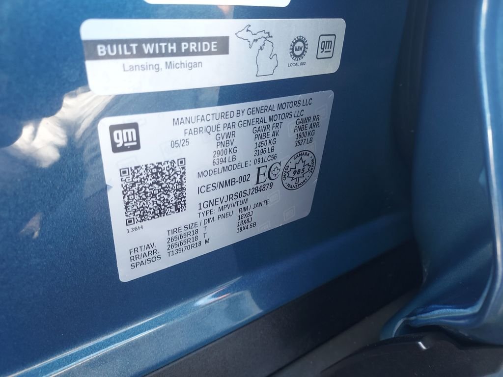 Used 2025 Blue Chevrolet Z71 image 26