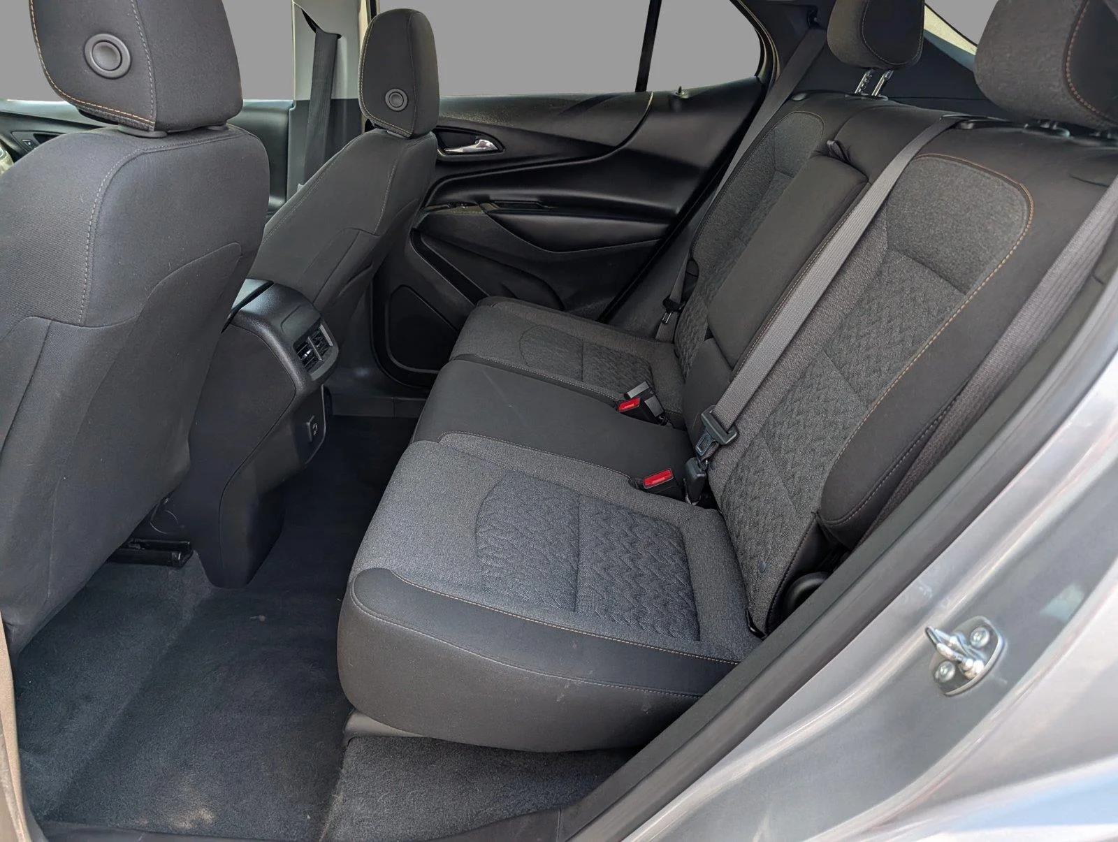 Used 2024 Sterling Gray Metallic Chevrolet LT image 31