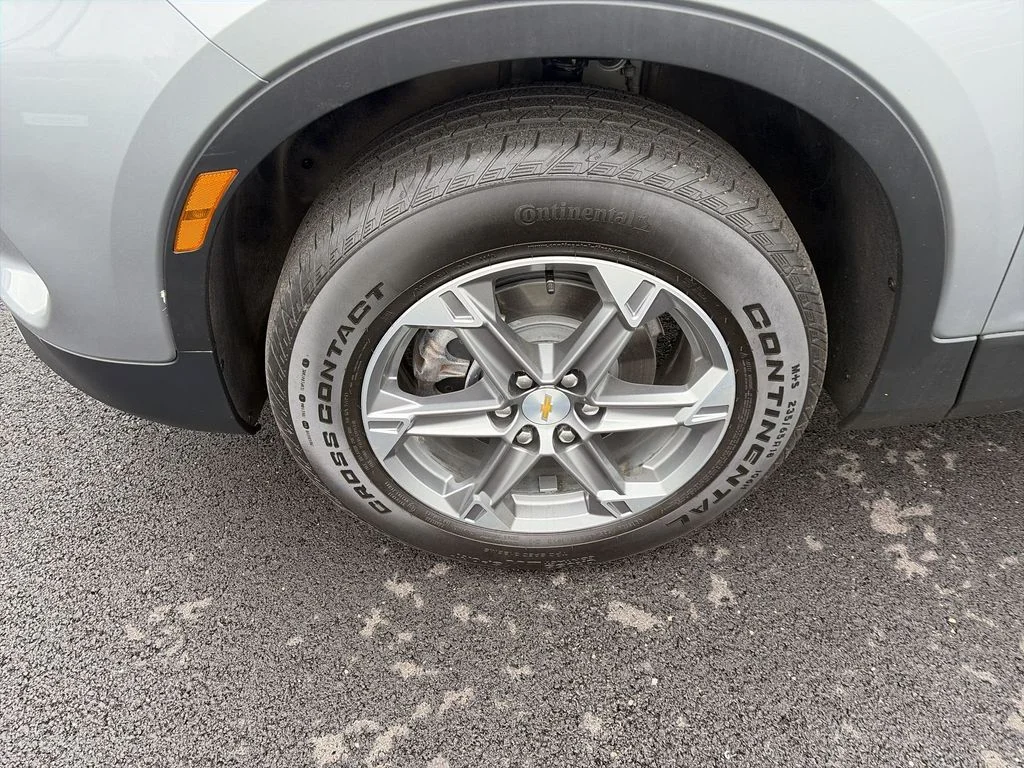 Used 2023 Gray Chevrolet LT image 10