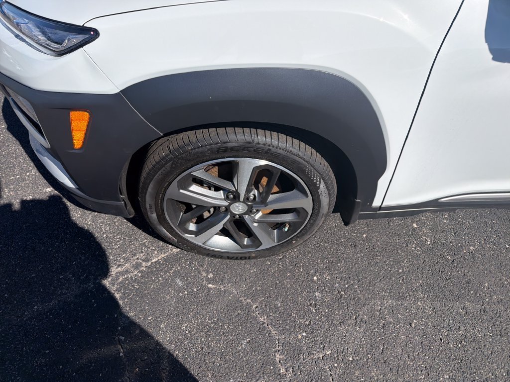 Used 2020 White Hyundai Ultimate image 10