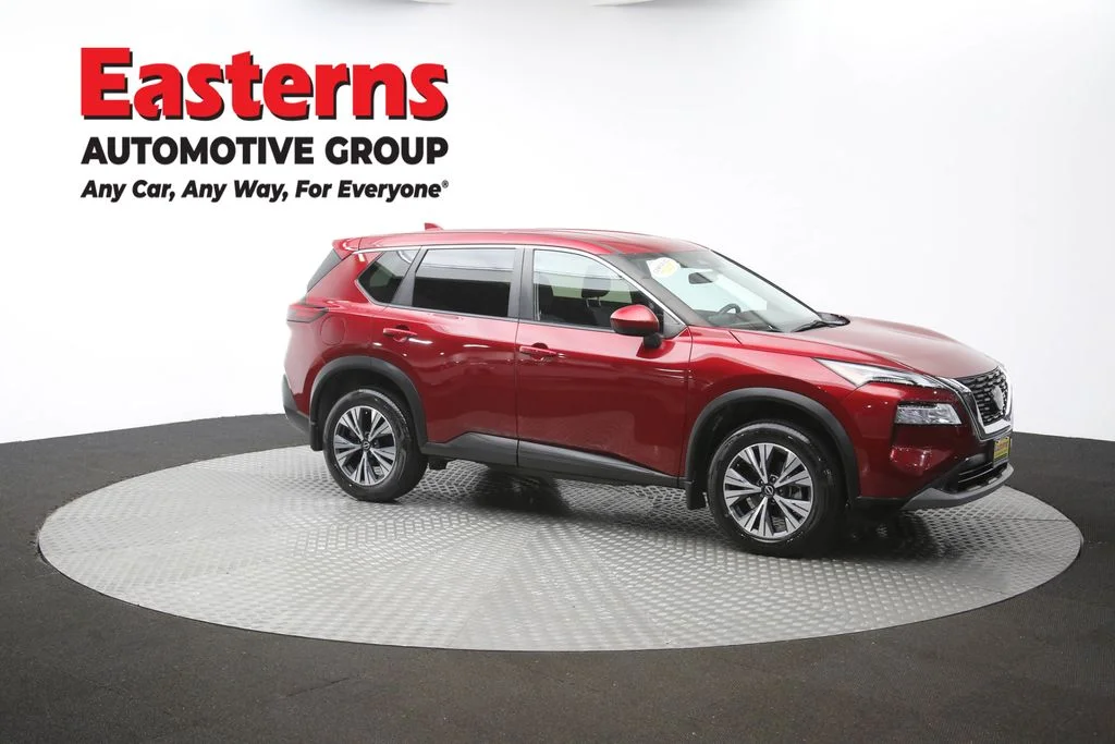 Used 2023 Red Nissan SV image 47