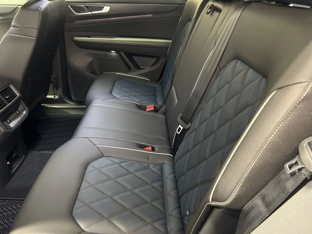 2026 Volkswagen Atlas Cross Sport SEL Premium R-LINE - Photo 30