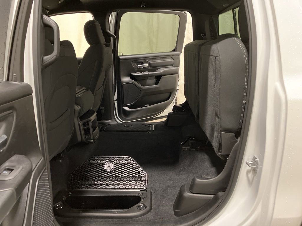 New 2026 Bright White Clear-Coat Exterior Paint RAM Warlock image 11