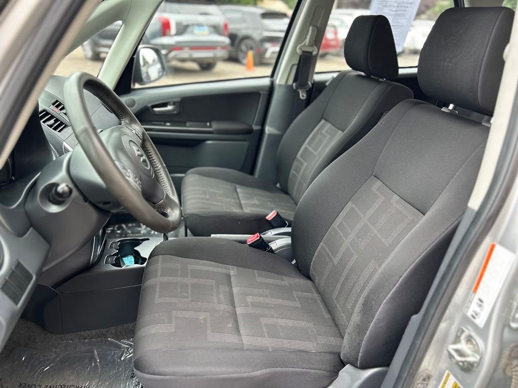 Used 2011 Silver Suzuki Premium image 15