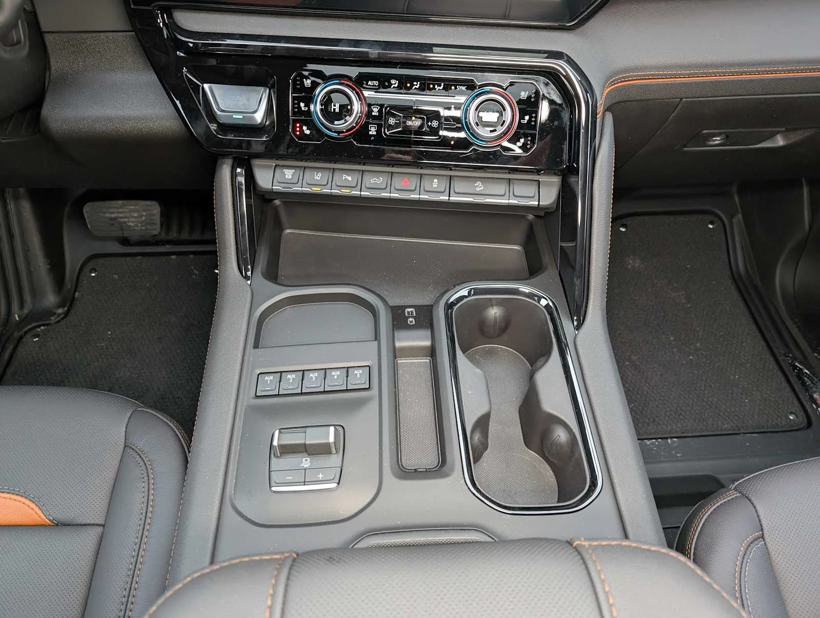 2026 GMC Sierra 2500HD AT4 - Photo 15
