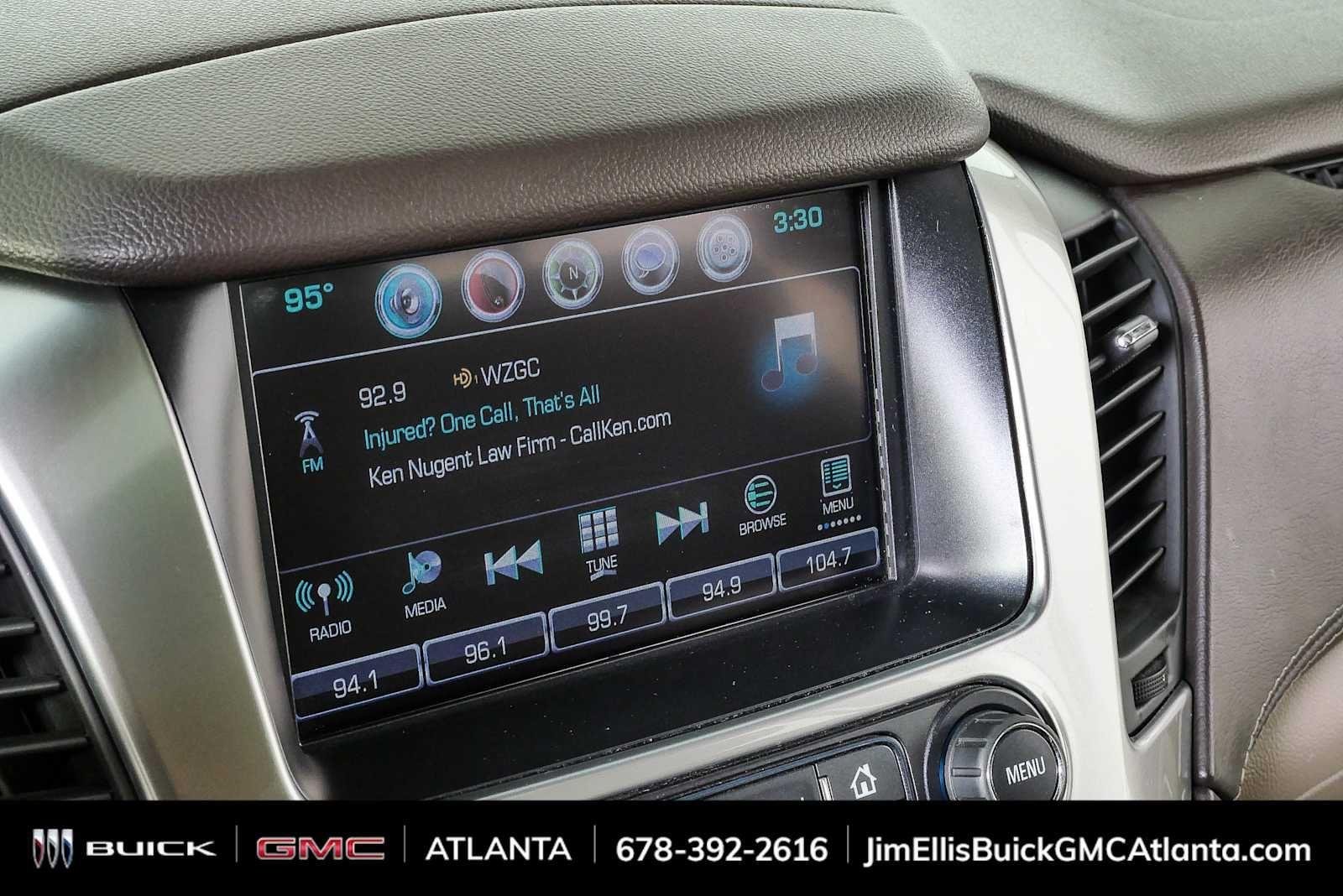 Used 2016 IRIDESCENT PEARL TRICOAT Chevrolet LT image 14