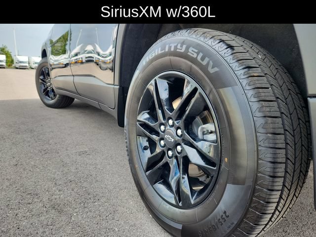Used 2023 MOSAIC BLACK METALLIC Chevrolet LT Cloth image 18