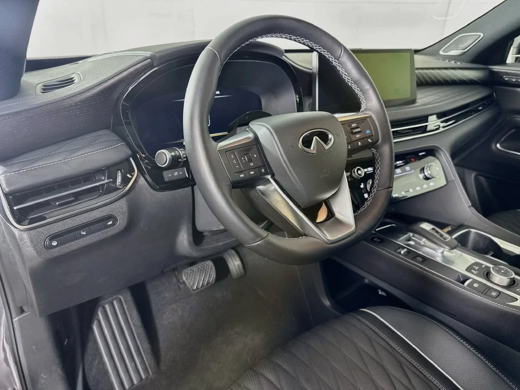 Certified Used 2026 Gray INFINITI Autograph image 12