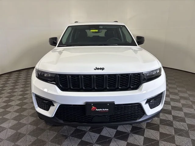 Used 2024 Jeep Grand Cherokee Limited with VIN 1C4RJHBG1RC680306 for sale in Shakopee, Minnesota