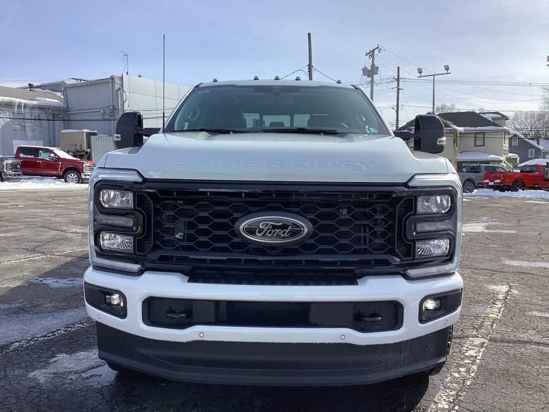 New 2026 Star White Metallic Tri-Coat Ford F-350® Lariat® image 3