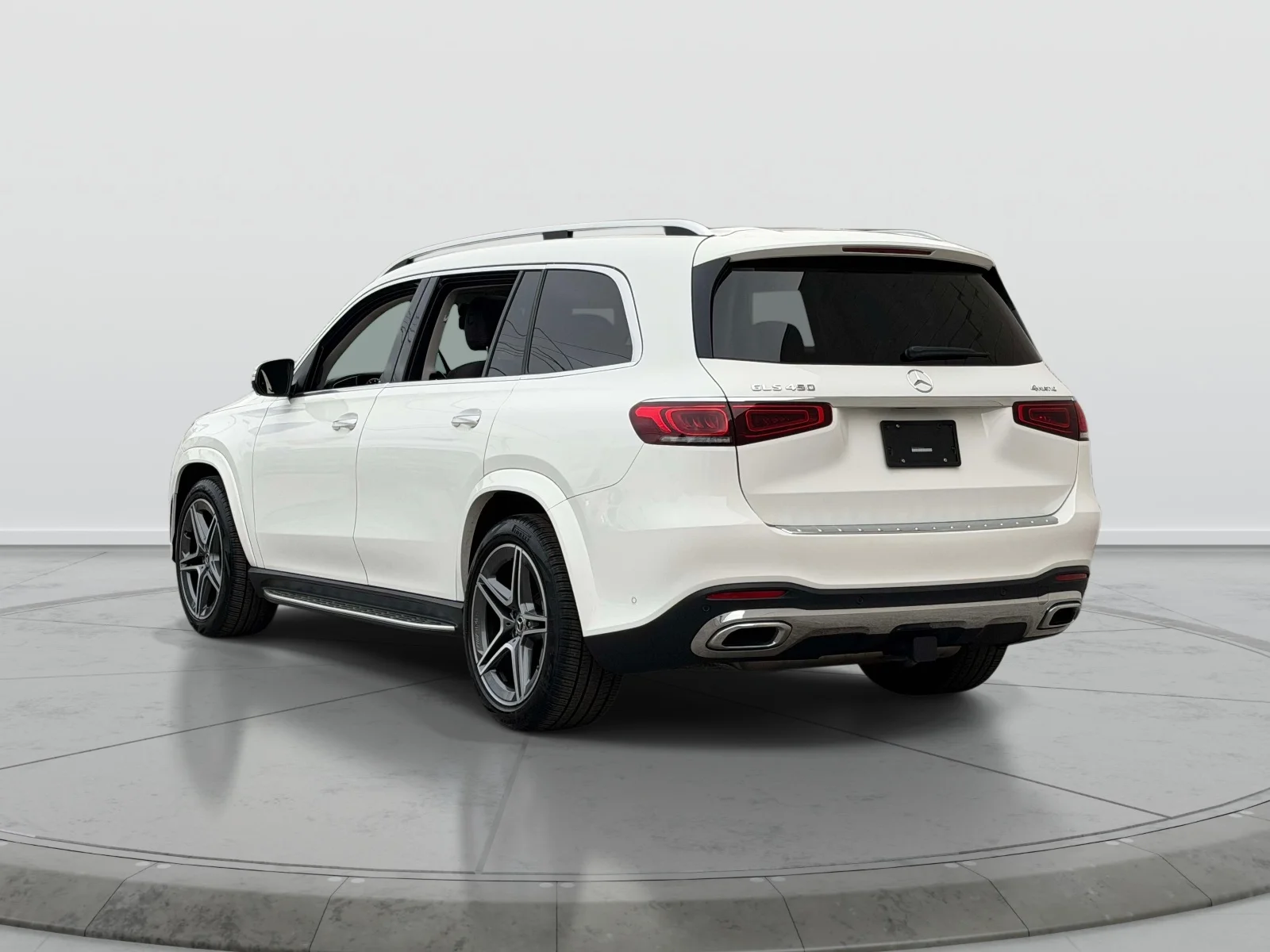 Used 2023  Mercedes-Benz GLS 450 image 5