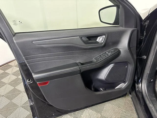 Used 2023 Black Ford Active image 14