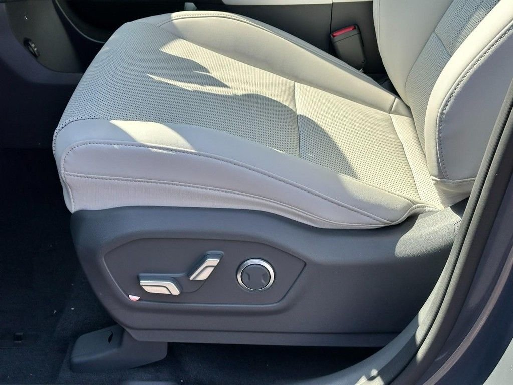 New 2026 Gray Hyundai SEL AWD image 25