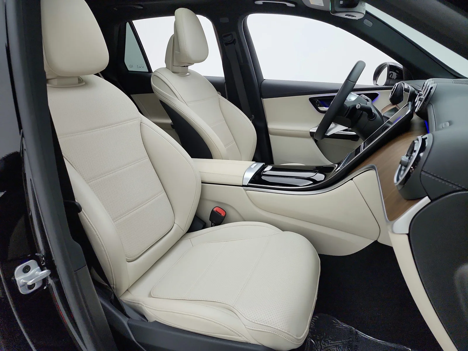 Used 2024 Black Mercedes-Benz GLC 300 SUV image 20