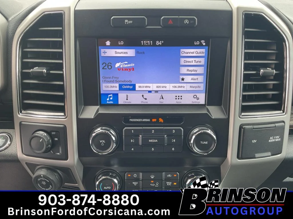 Used 2019 OXFORD WHITE Ford LARIAT image 28