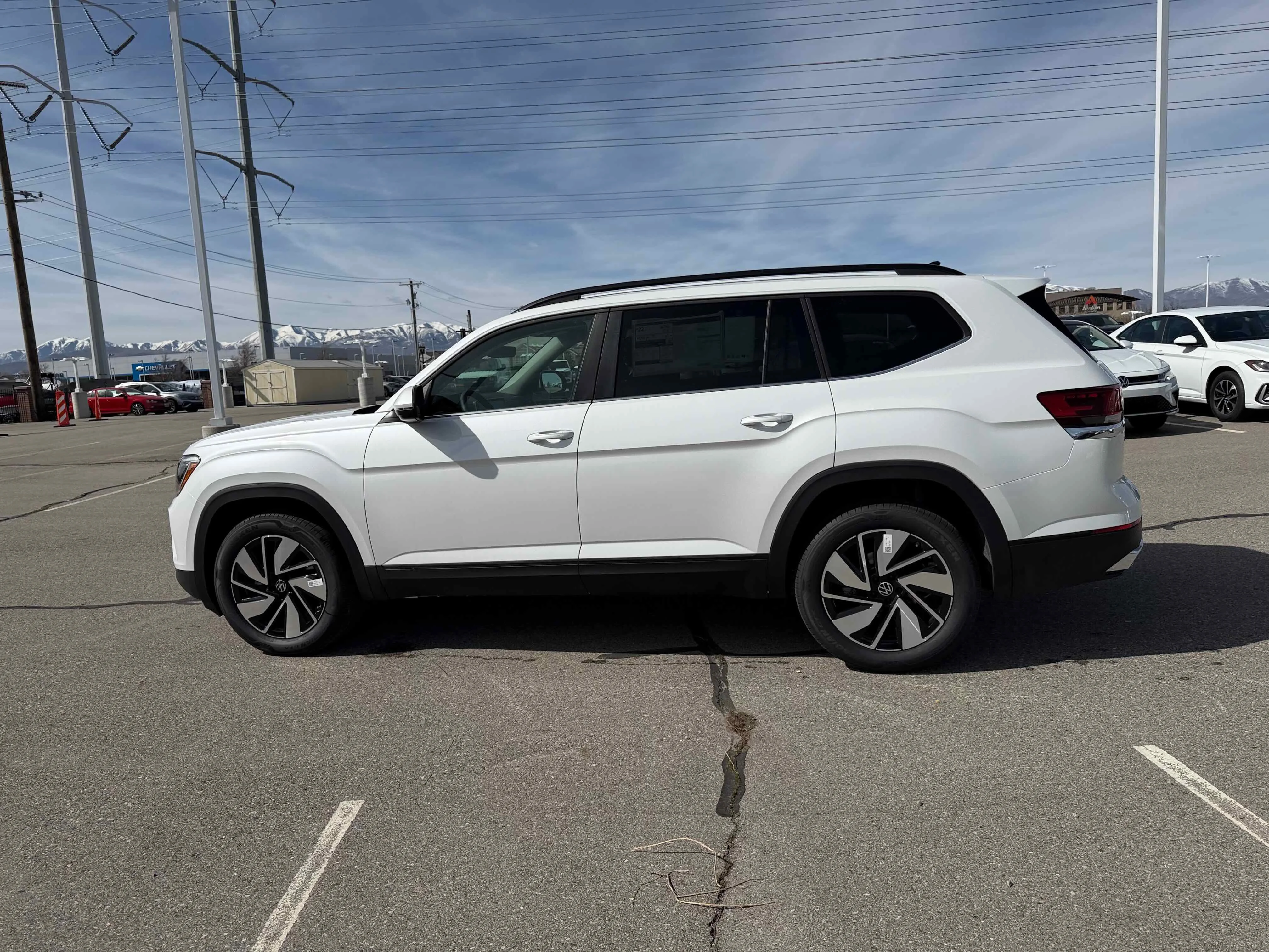 New 2026 Opal White Volkswagen 2.0T SE w/Technology image 2