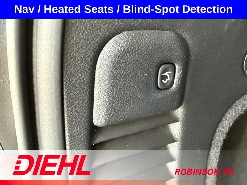 Used 2020 Red Jeep Limited image 10