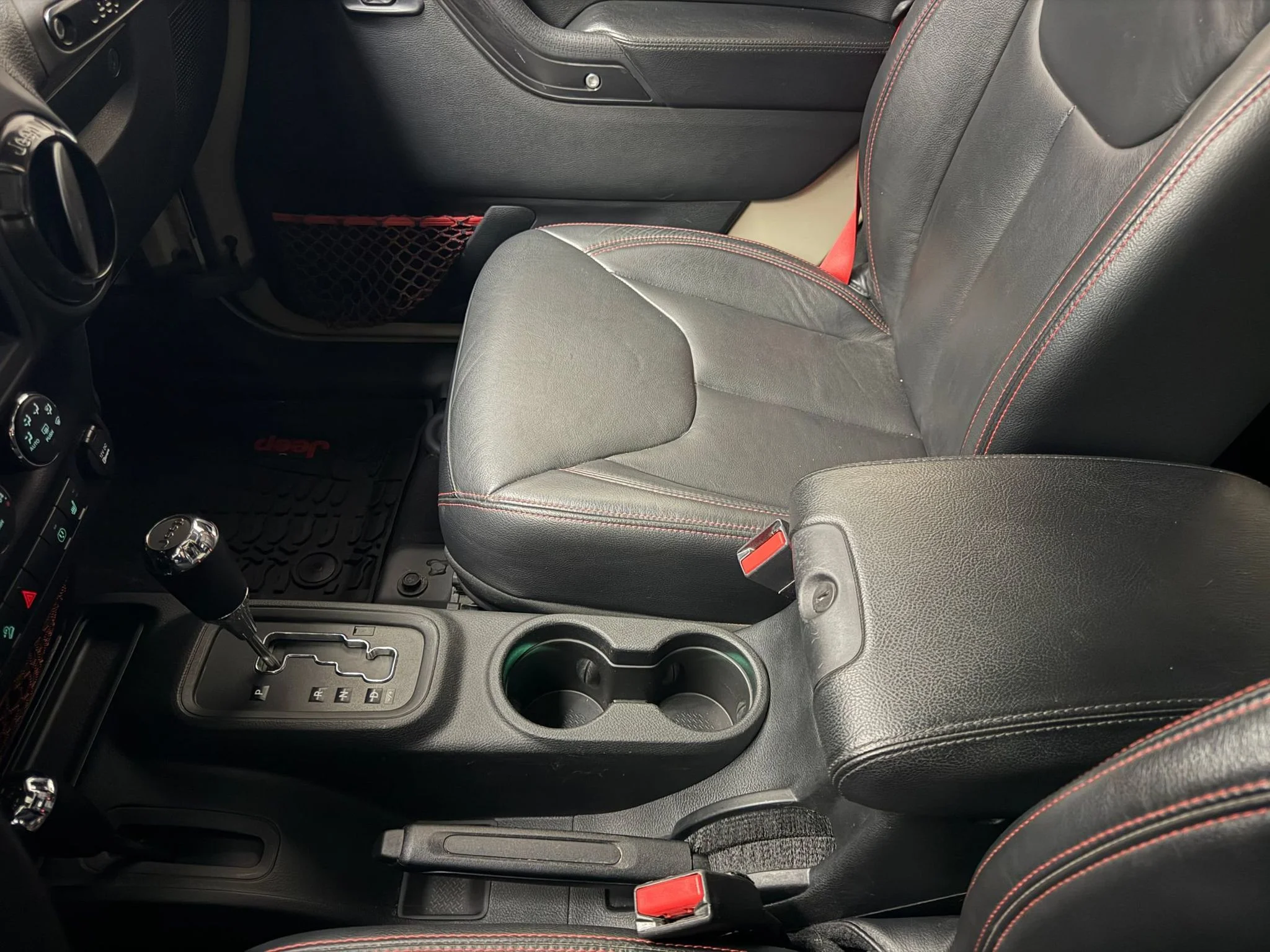 Used 2017 Gobi Clearcoat Jeep Rubicon Recon image 16