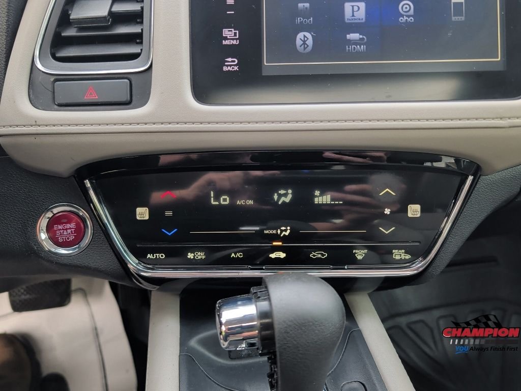 Used 2017  Honda EX image 21