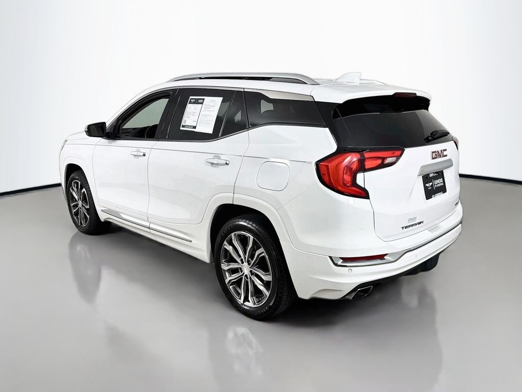 Used 2018 Summit White GMC Denali image 5