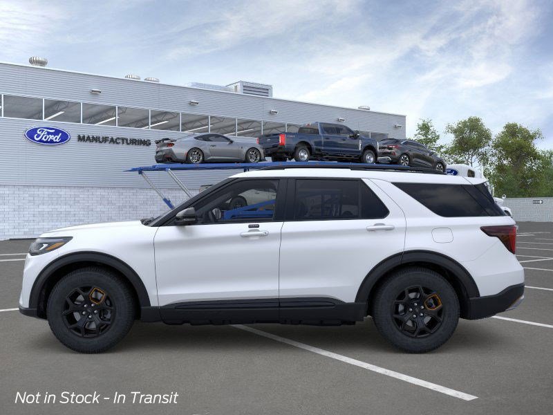 New 2026 Star White Metallic Tri-Coat Ford Tremor image 3