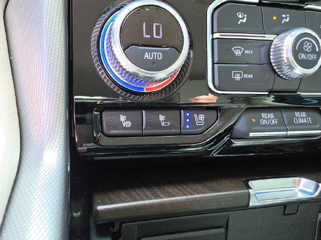 2022 GMC Yukon Denali - Photo 22