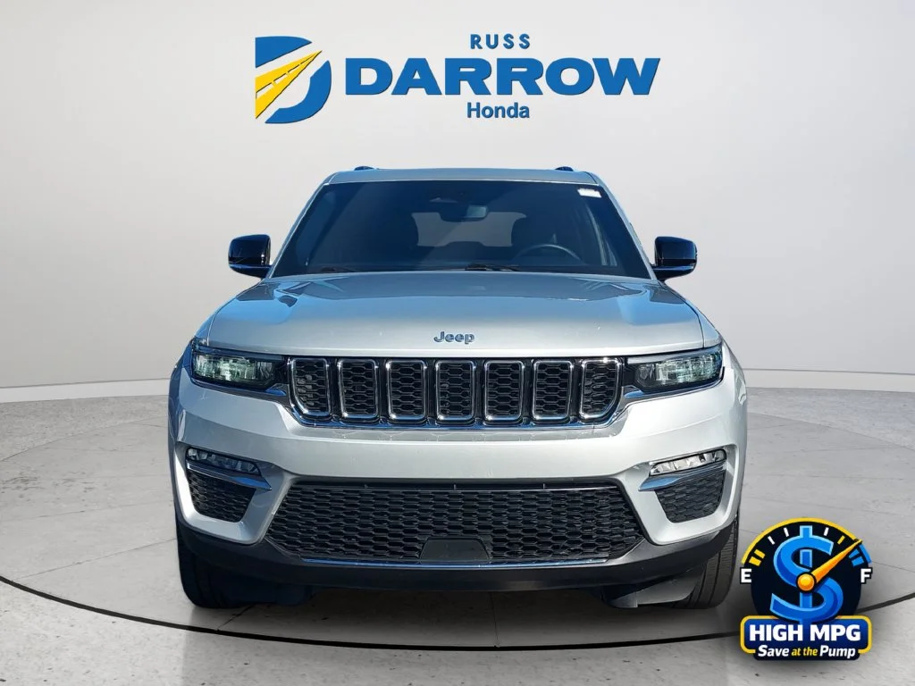 Used 2024 Silver Jeep 4xe image 8