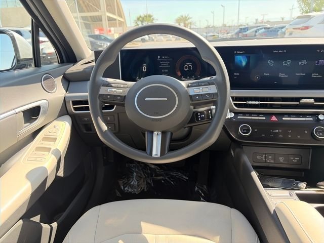 2025 Hyundai Sonata SEL - Photo 13
