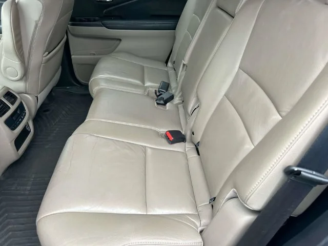 Used 2019  Honda EX-L image 21