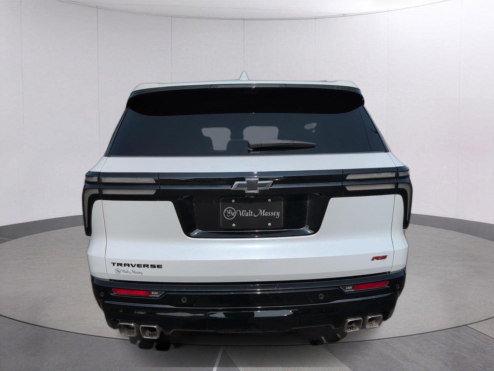 Used 2026 Polar White Tricoat Chevrolet RS image 6
