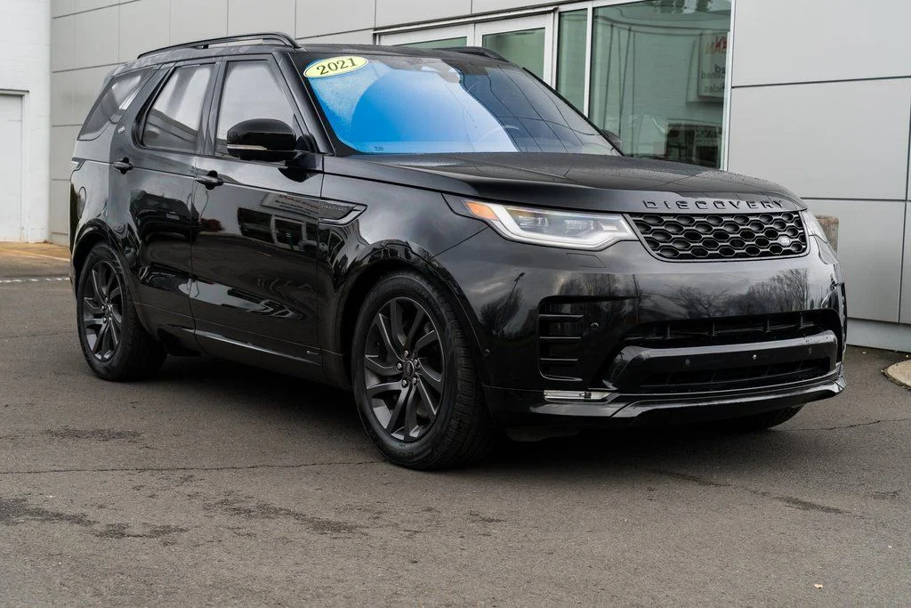 Used 2021 Black Land Rover S R-Dynamic image 1