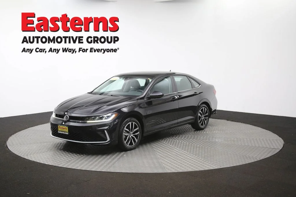 Used 2025 Black Volkswagen 1.5T SE image 56