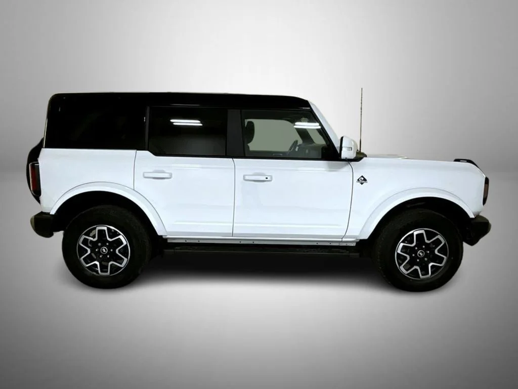 Used 2024 White Ford Outer Banks image 4