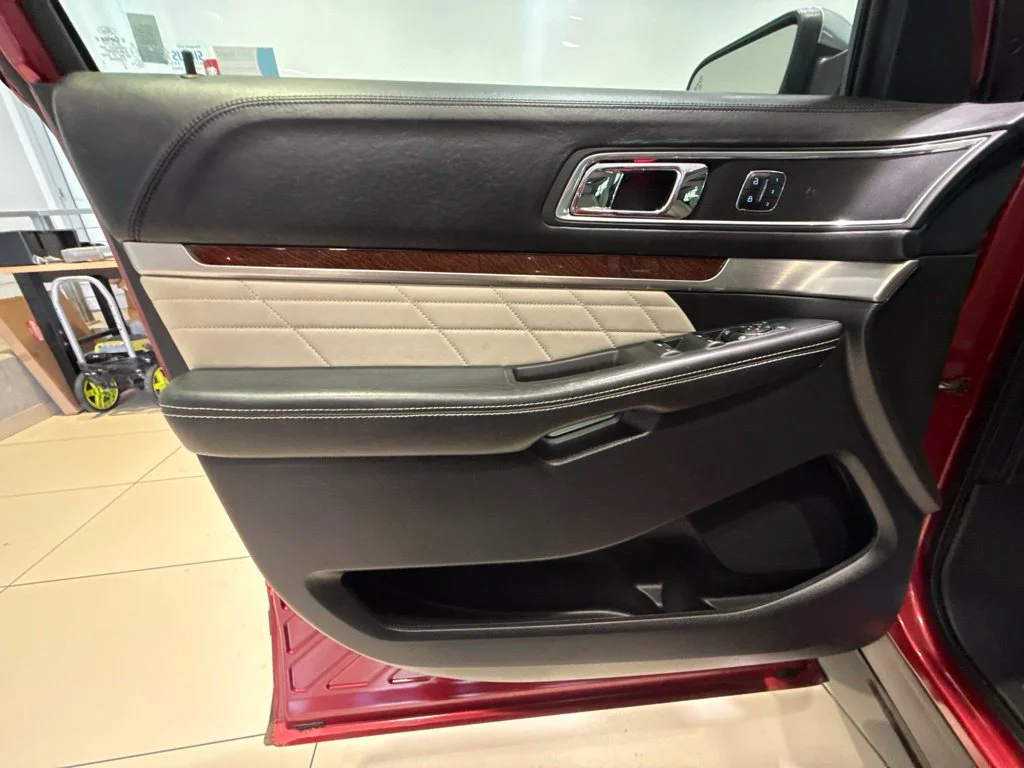 Used 2016 Ruby Red Metallic Ford Platinum image 17