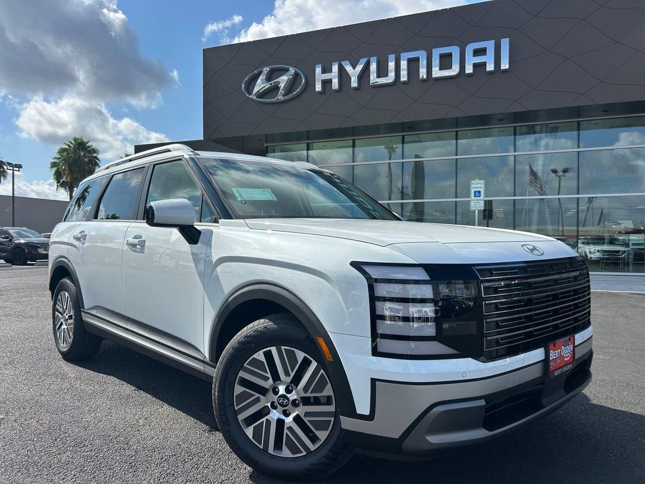 New 2026 White Hyundai Blue SEL 7P image 1